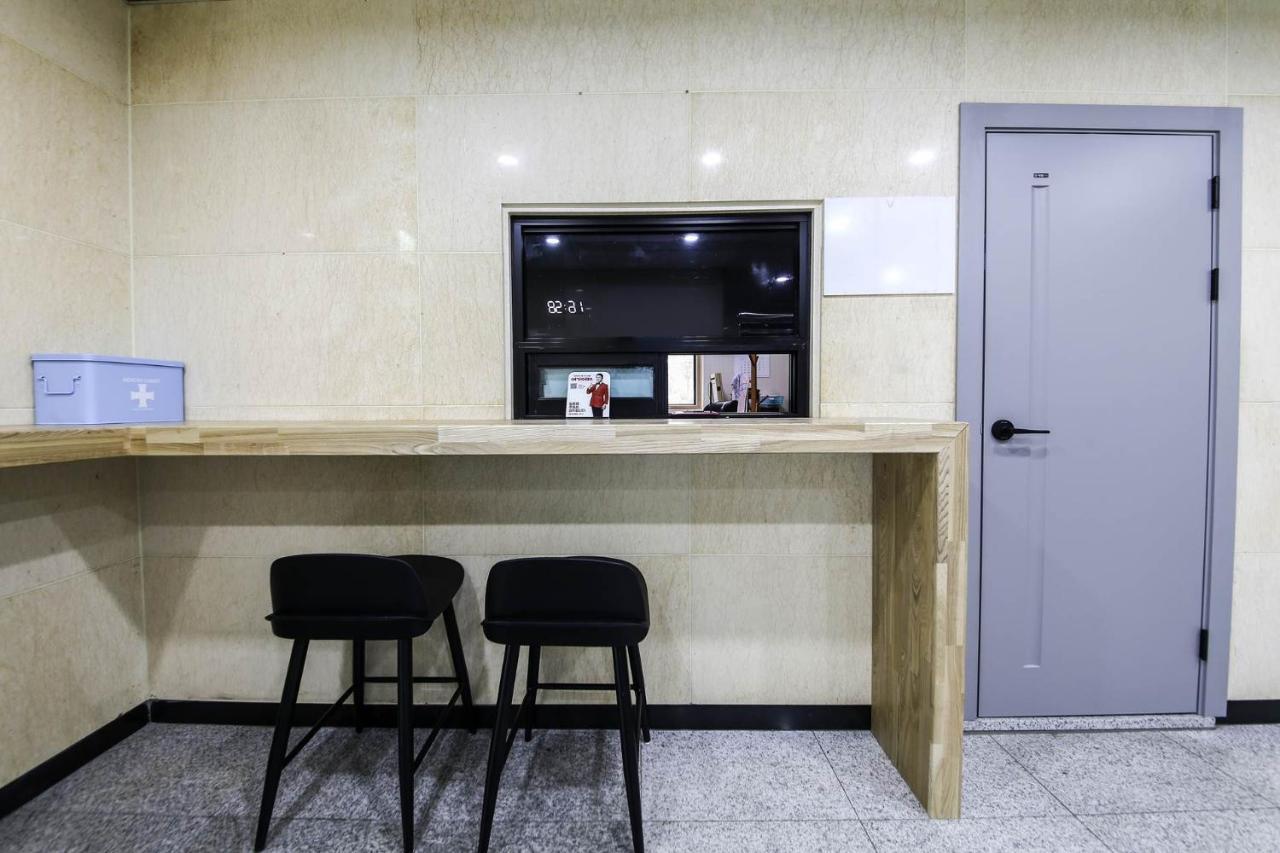 Mi Amor Motel Sokcho Exterior foto